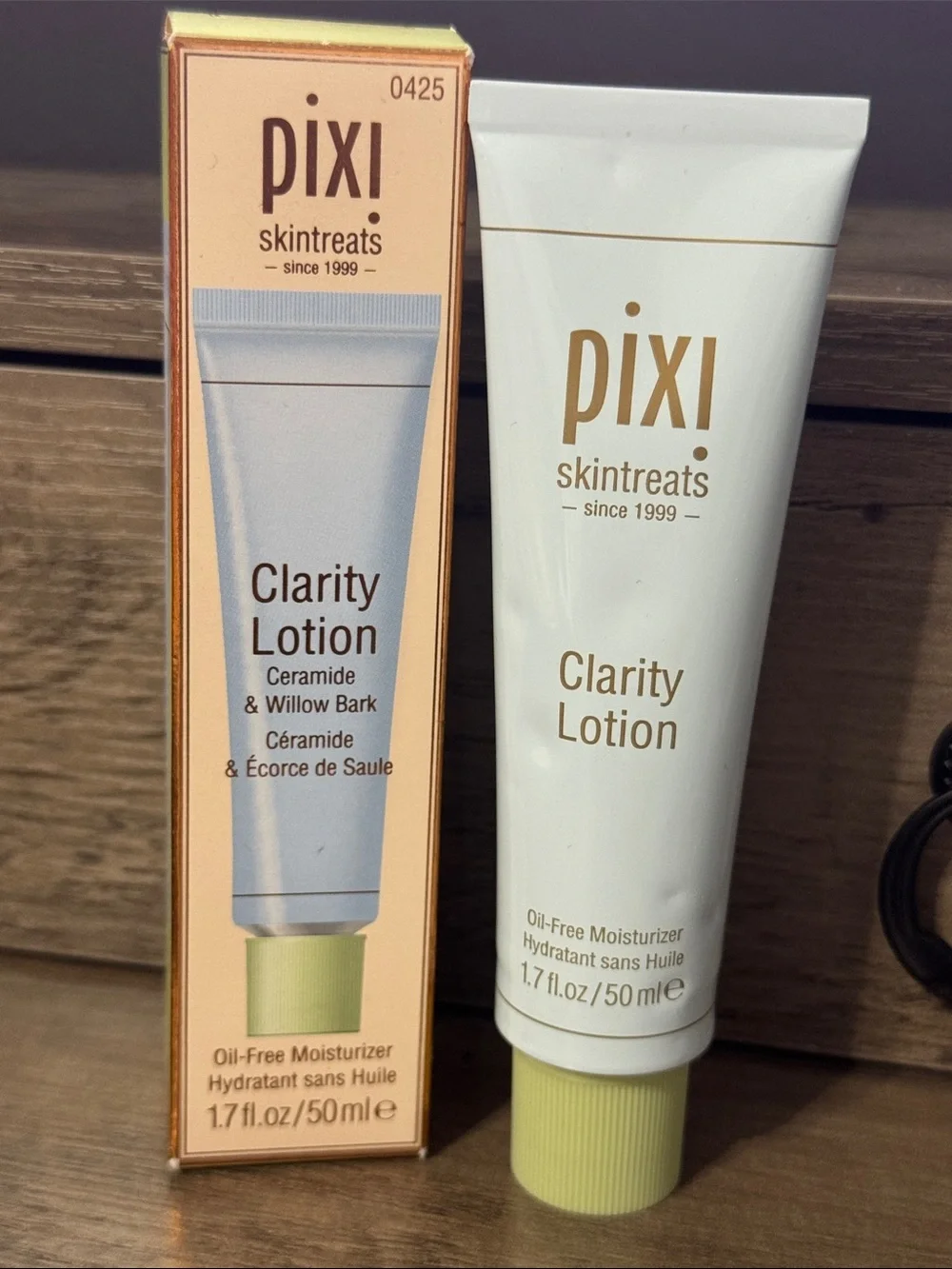 Pixi Skintreats Clarity Lotion, Oil-Free 1.7 oz NIB